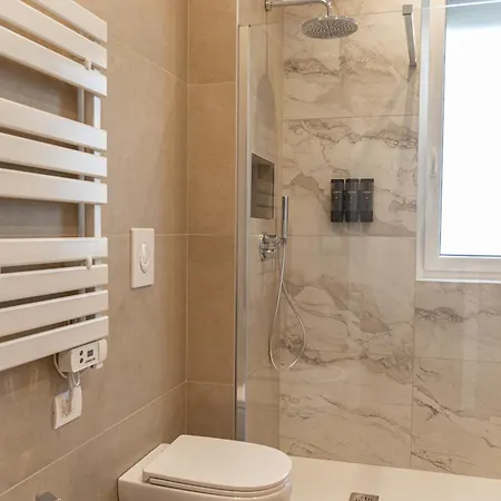 Apartament Maison Caterina - Elegant Near